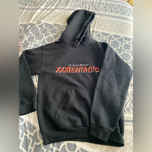 Xxx hoodie - Picture 1 of 1